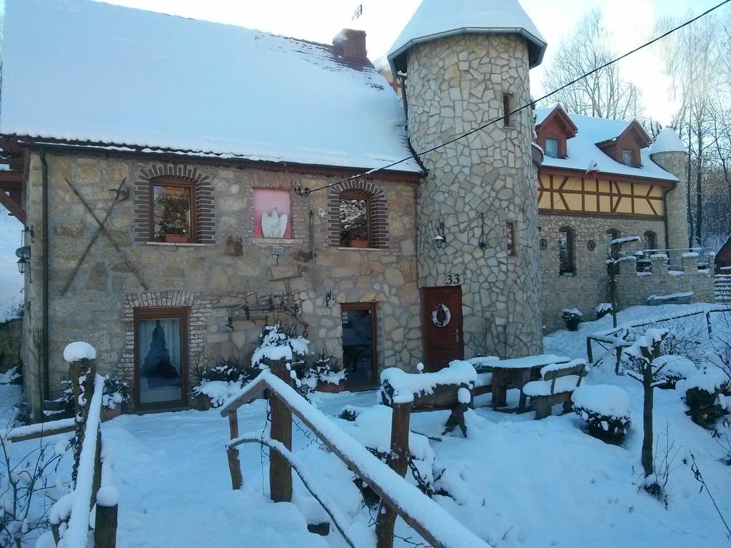 Bed and Breakfast Zbojna Debra Ґолеюв Екстер'єр фото