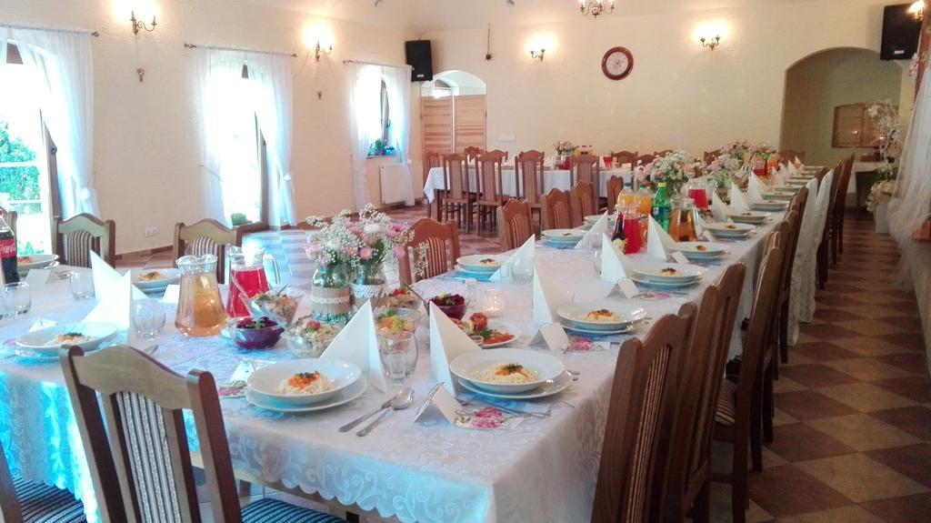Bed and Breakfast Zbojna Debra Ґолеюв Екстер'єр фото